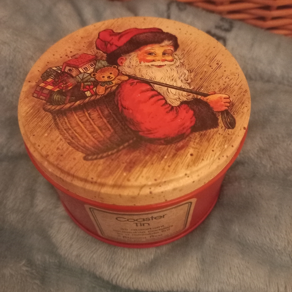 Vintage 1986 Potpourri Press Santa Tin w/40 Reusable Paper Coasters